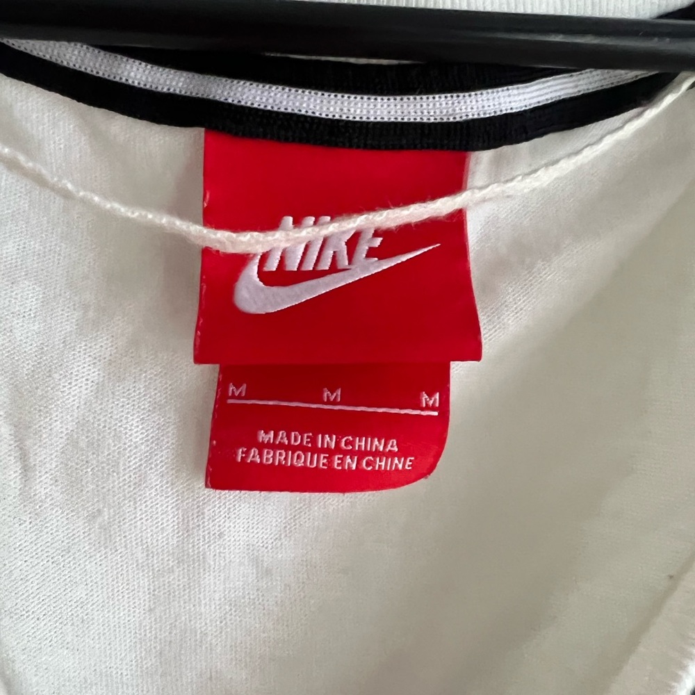 Nike Long Sleeve T Shirt - Picture 3 of 3